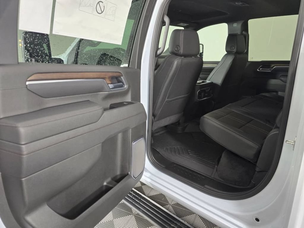 New 2026 Chevrolet Silverado 2500 High Country w/ High Country Premium Package AWD/4WD image 17