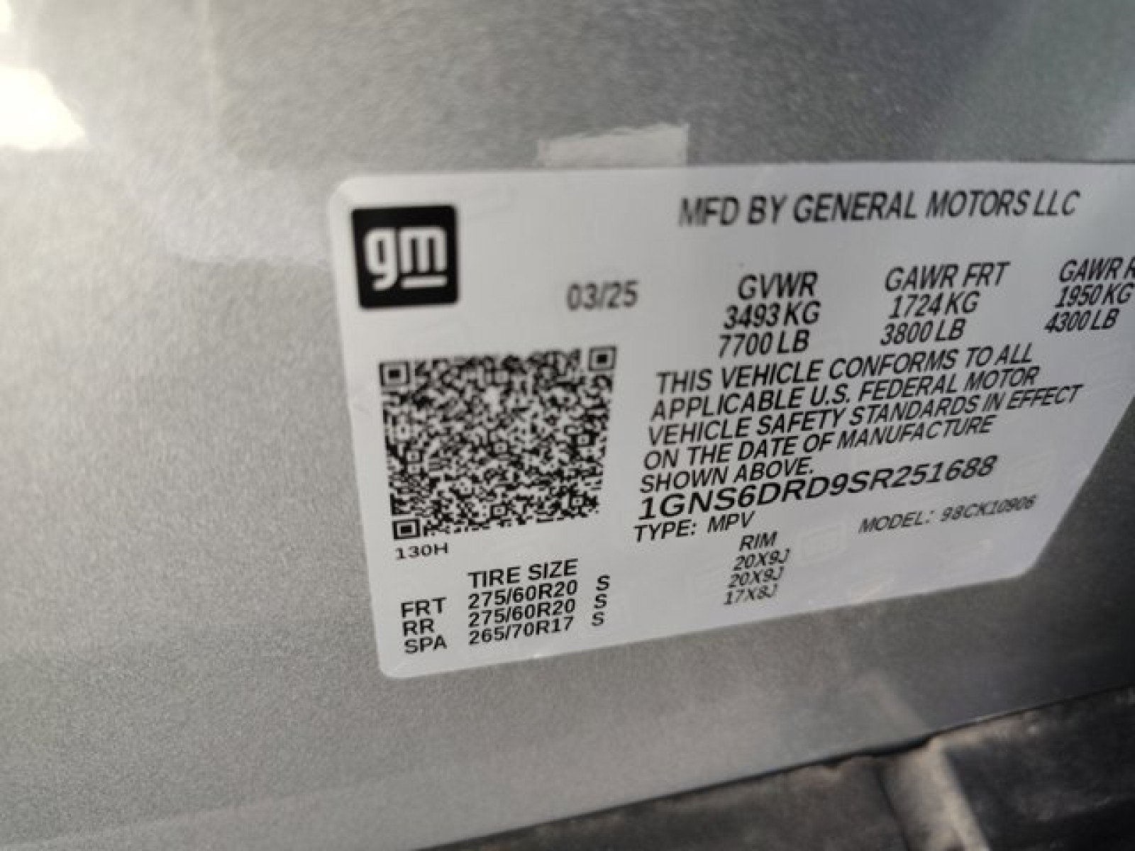 Used 2025 Chevrolet Suburban Z71 AWD/4WD image 21
