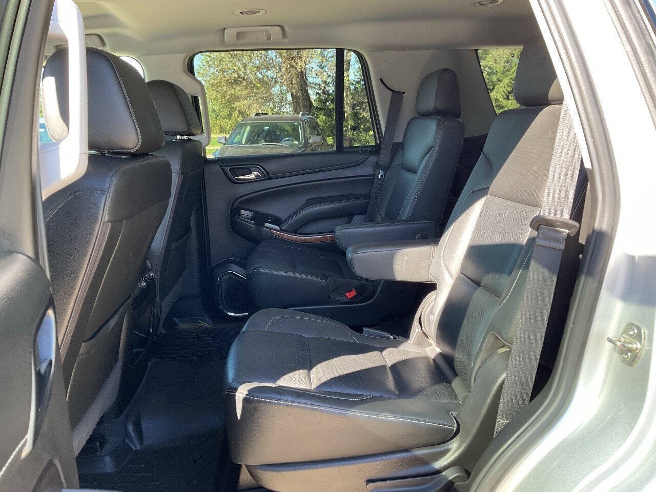 Used 2019 Chevrolet Tahoe Premier AWD/4WD image 21