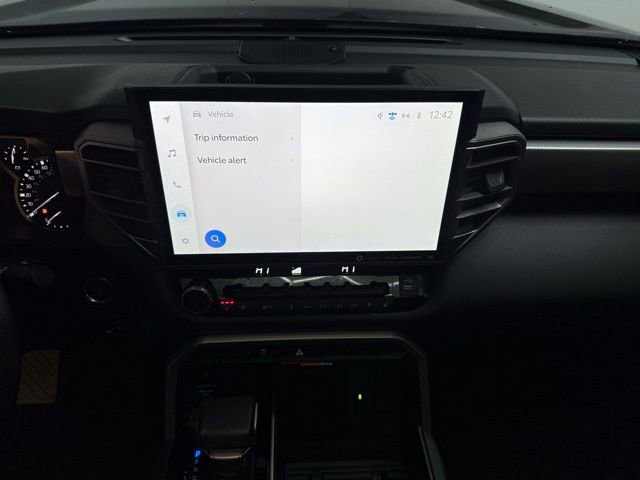 Used 2022 Toyota Tundra Limited image 25