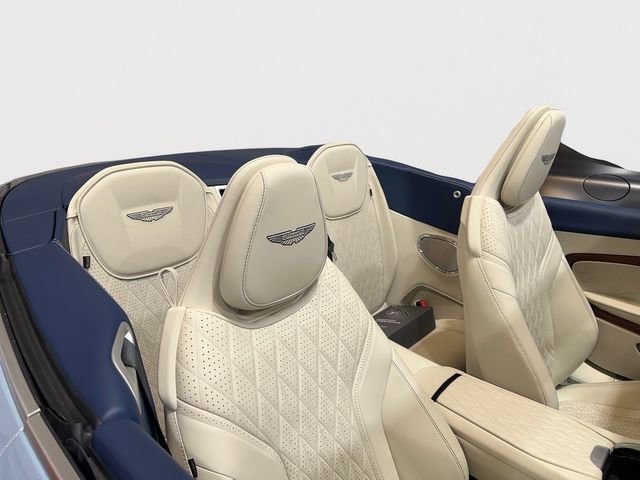 Used 2025 Aston Martin DB12 Convertible image 16