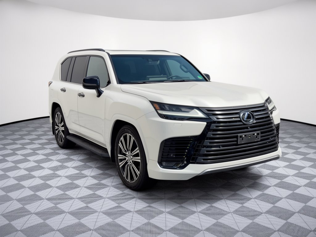 Used 2024 Lexus LX 600 4WD w/ Appearance Package image 7