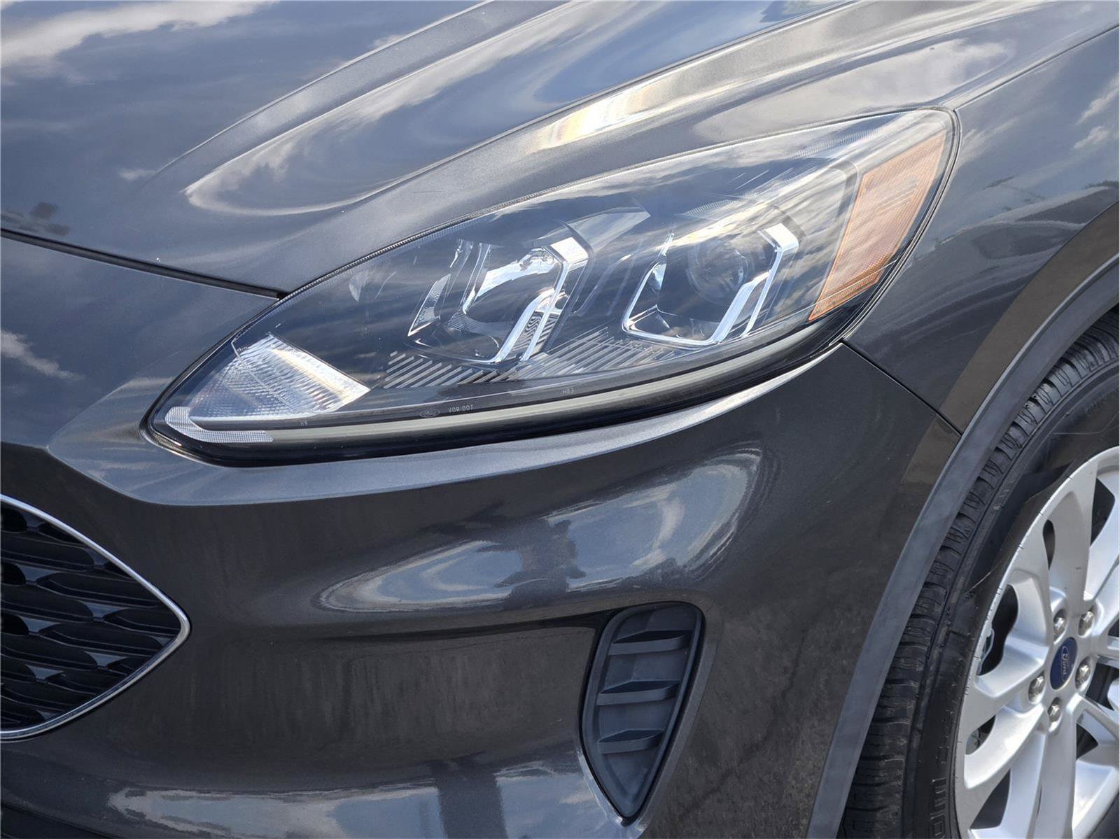 Used 2020 Ford Escape SE FWD image 10