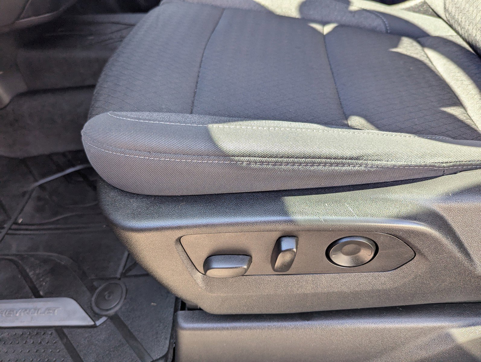 Used 2022 Chevrolet Silverado 1500 Custom image 10