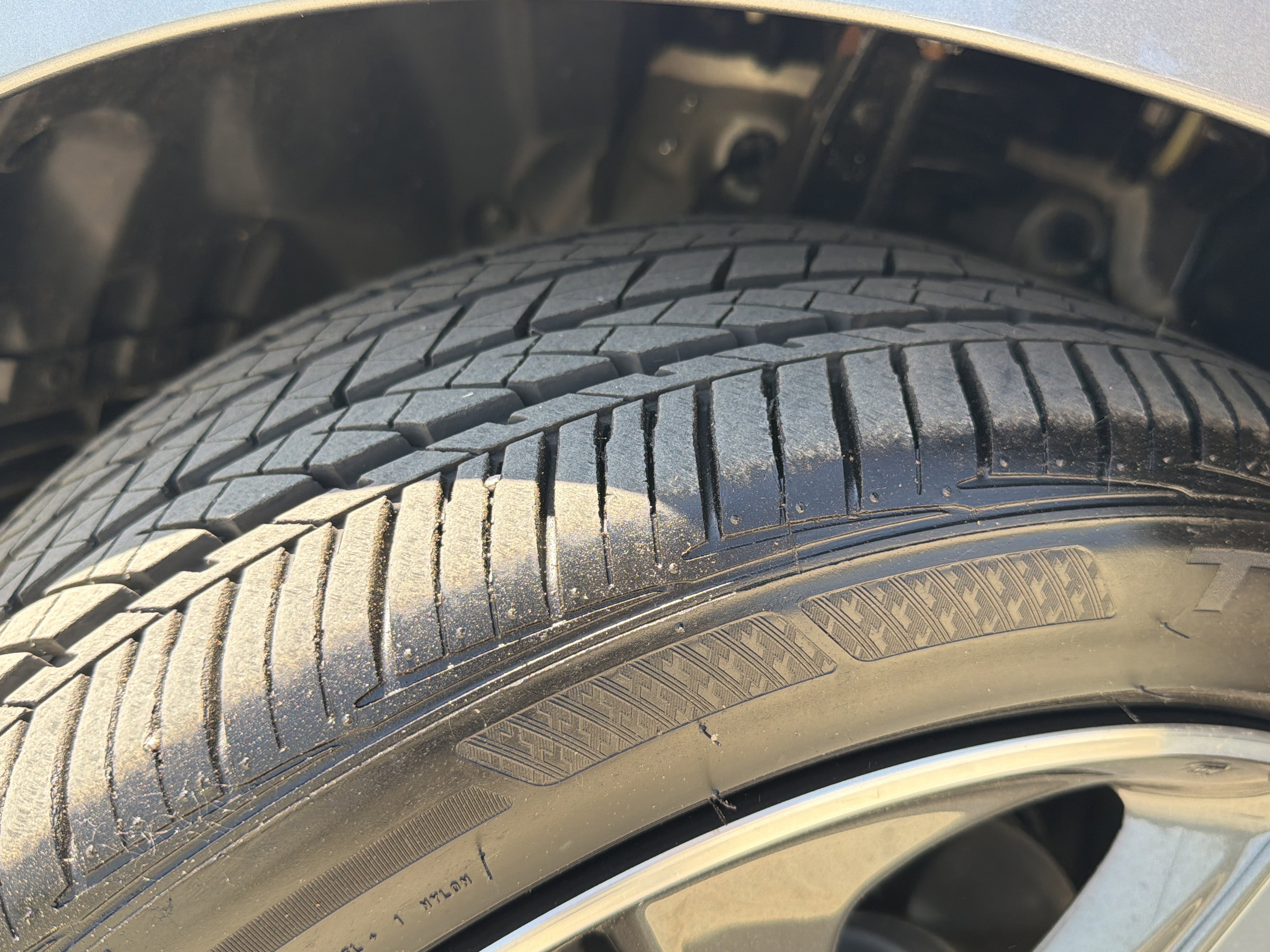 Used 2025 Acura TLX w/ Technology Package FWD image 5