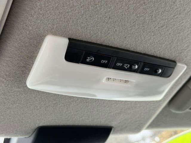 Used 2024 Nissan Kicks S image 32