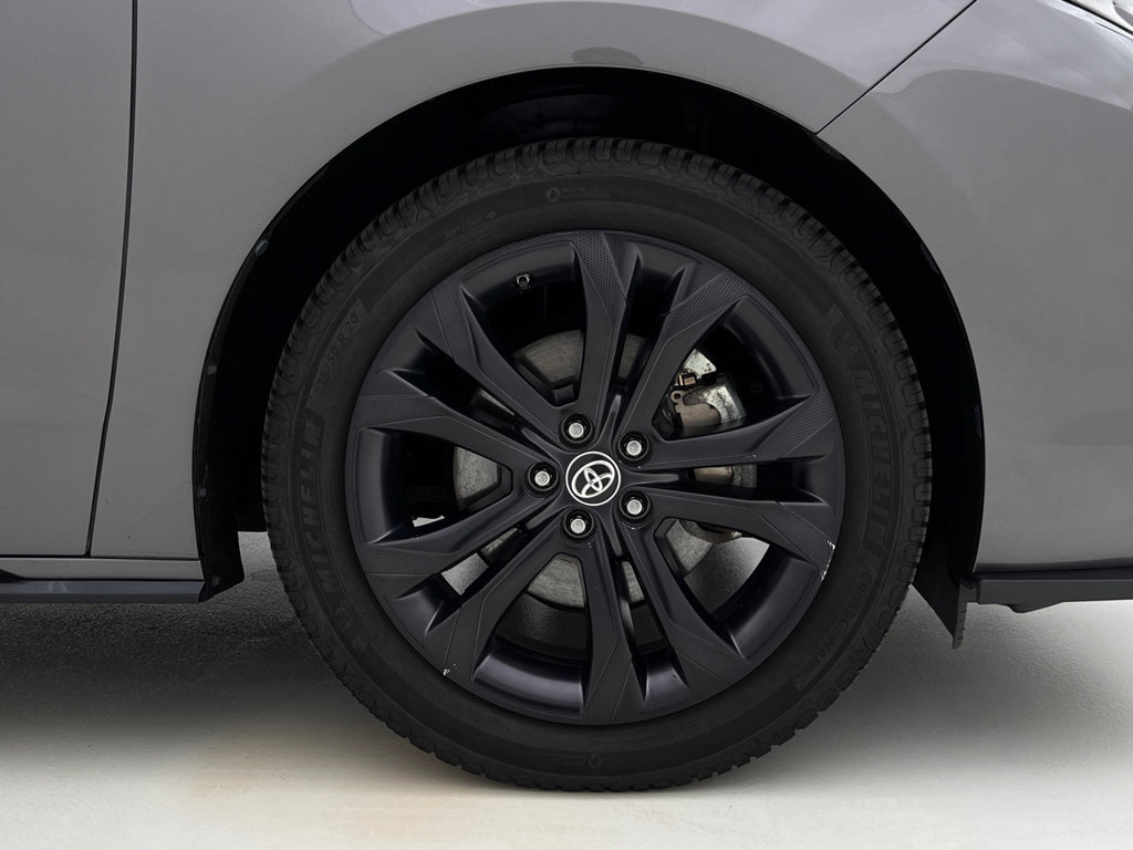 Used 2022 Toyota Sienna XSE w/ XSE Plus Package FWD image 31