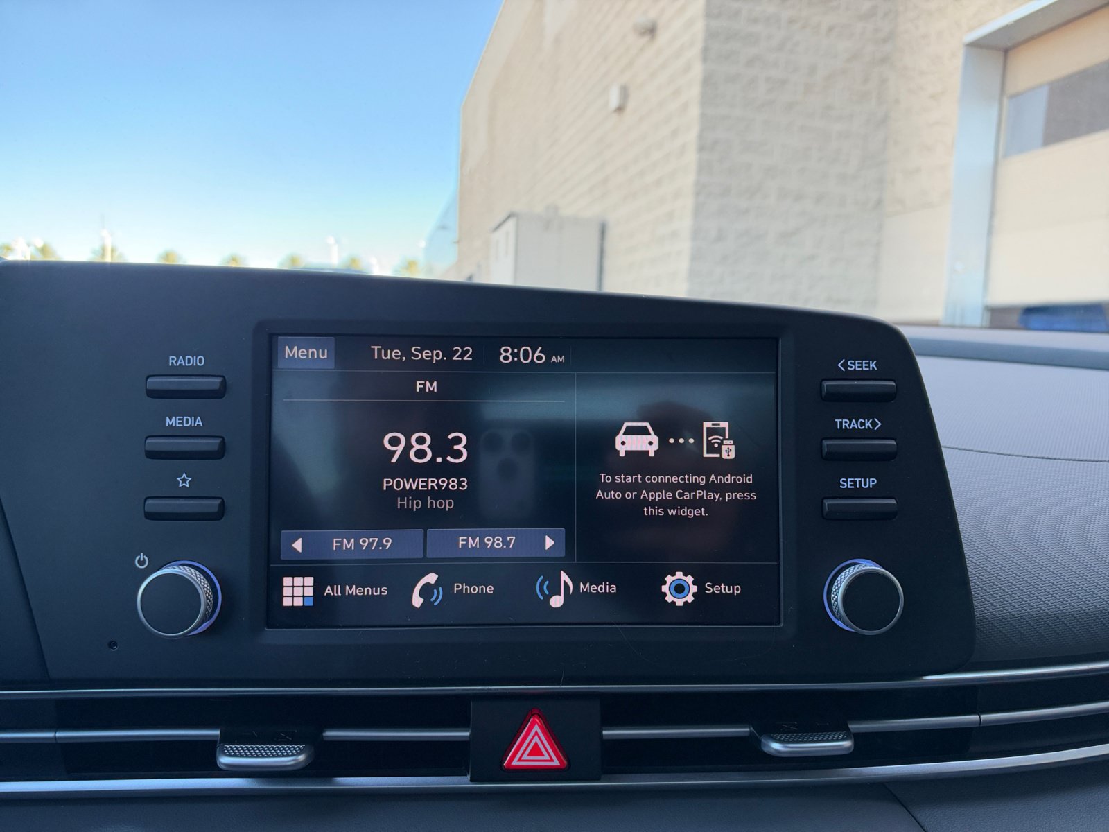 Certified 2025 Hyundai Elantra Sport FWD image 12