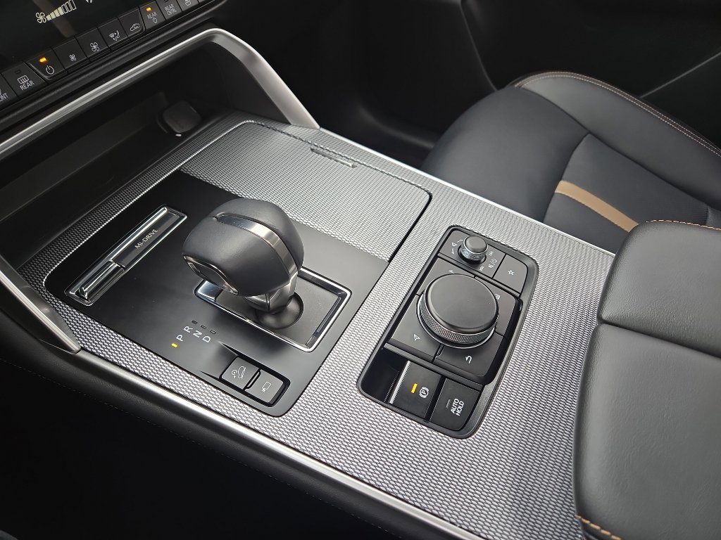 Used 2025 MAZDA CX-90 3.3 Turbo S w/ Premium Package image 23