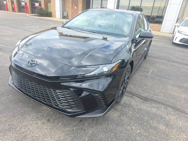 New 2026 Toyota Camry SE FWD image 1