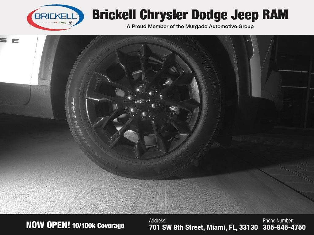 Used 2026 Chevrolet Traverse LT w/ Midnight/Sport Edition image 6