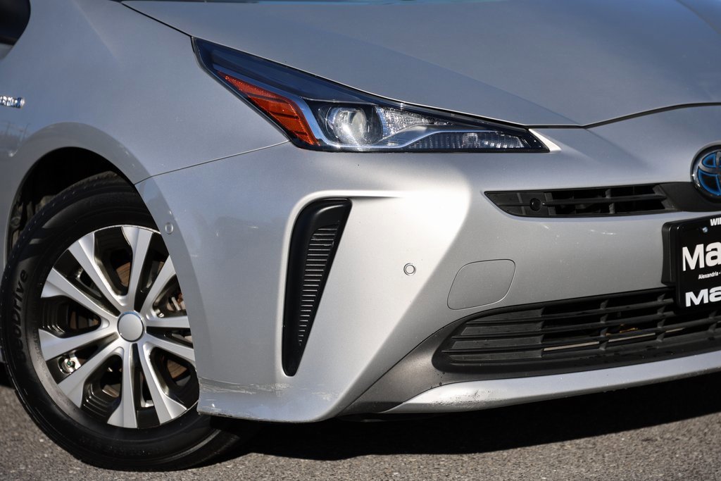 Certified 2022 Toyota Prius LE image 6