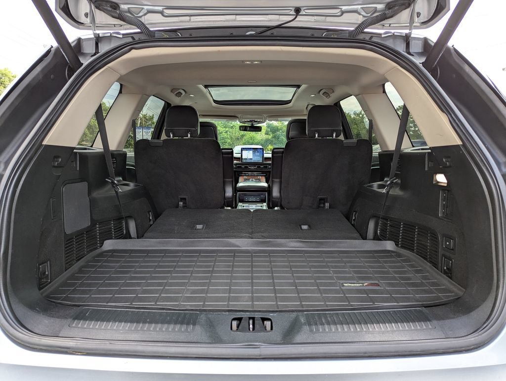 Used 2020 Lincoln Aviator Reserve w/ Equipment Group 201A AWD/4WD image 47