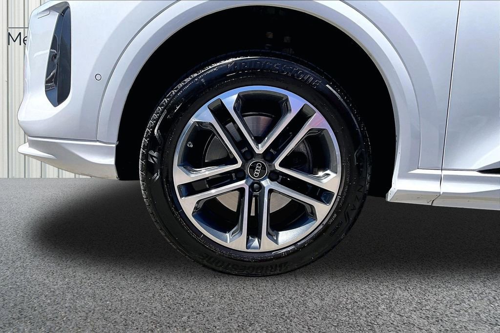 Used 2025 Audi Q5 Premium Plus w/ Premium Plus AWD/4WD image 34