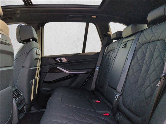 Used 2024 BMW X5 xDrive40i w/ Premium Package AWD/4WD image 21