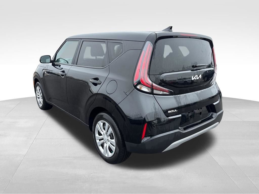 Certified 2023 Kia Soul LX image 9