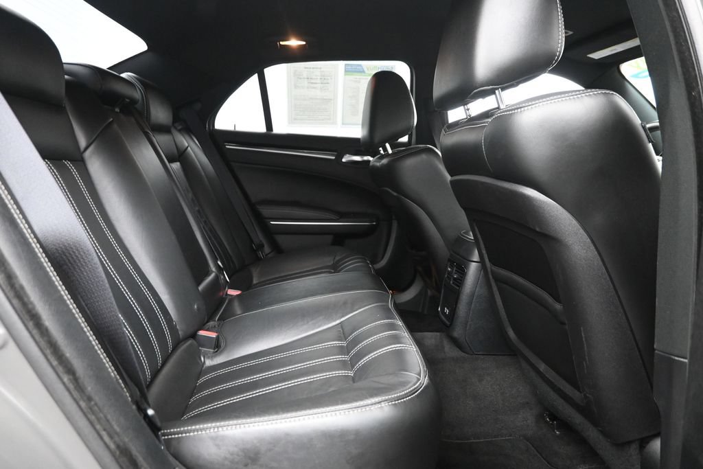 Used 2018 Chrysler 300 S w/ S Model Appearance Package RWD image 10