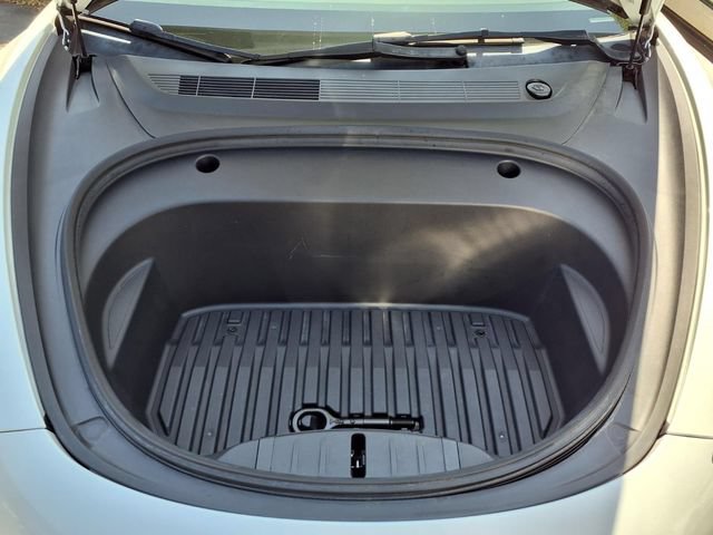 Used 2022 Tesla Model 3 Standard Range RWD image 30