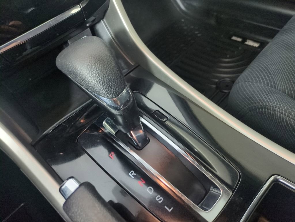 Used 2016 Honda Accord EX image 23