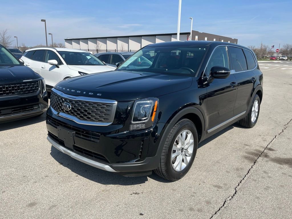 Used 2020 Kia Telluride LX image 3