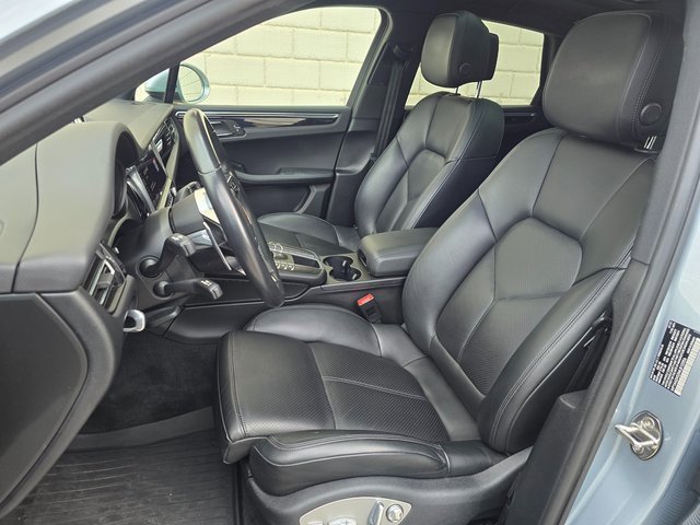 Used 2021 Porsche Macan image 23