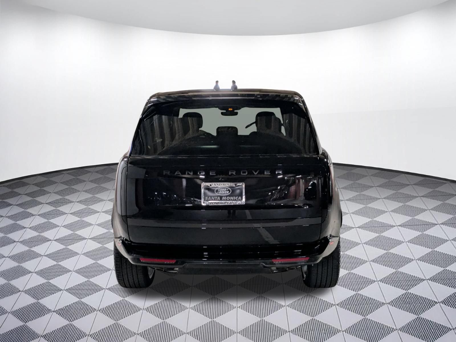 New 2026 Land Rover Range Rover Long Wheelbase SE AWD/4WD image 4