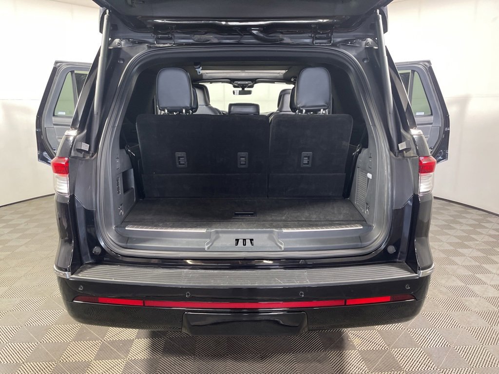 Used 2024 Lincoln Navigator Reserve image 20