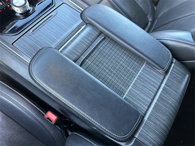 Used 2024 Jeep Wagoneer Series II w/ Flexible Seating Group image 22