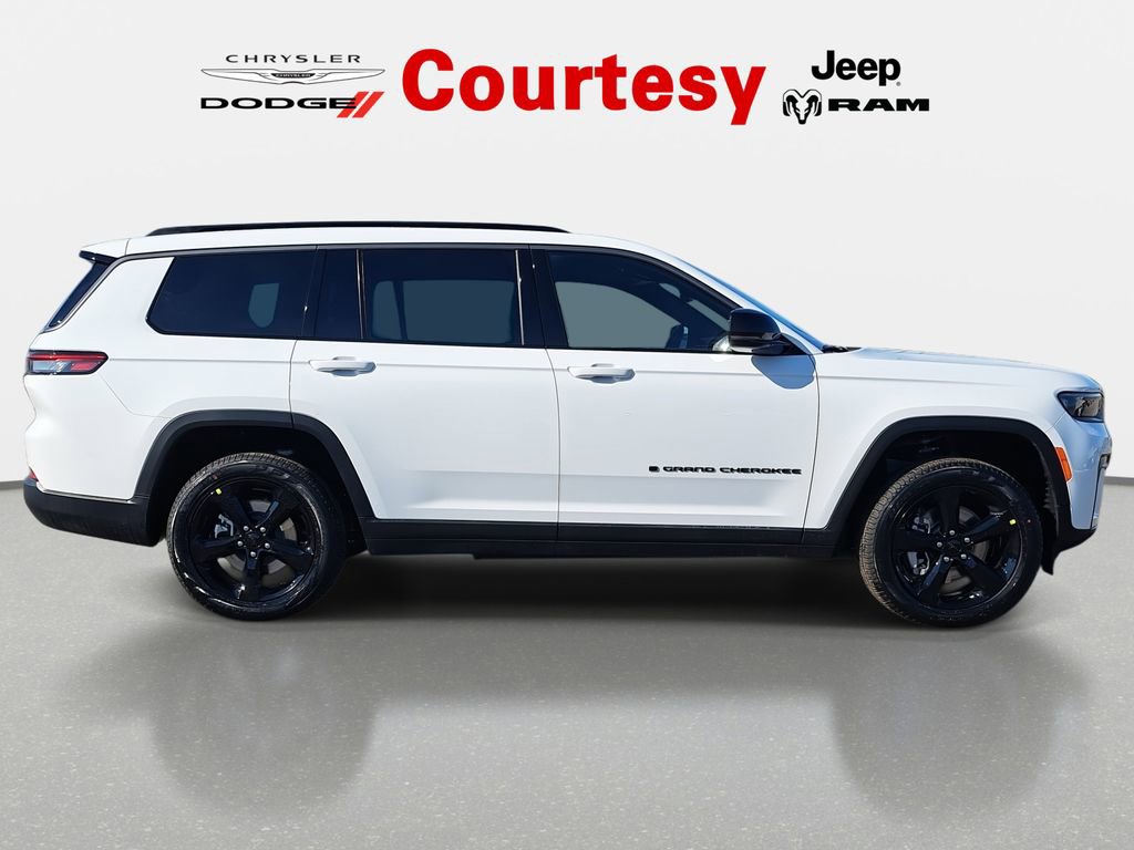 New 2026 Jeep Grand Cherokee L Limited image 2