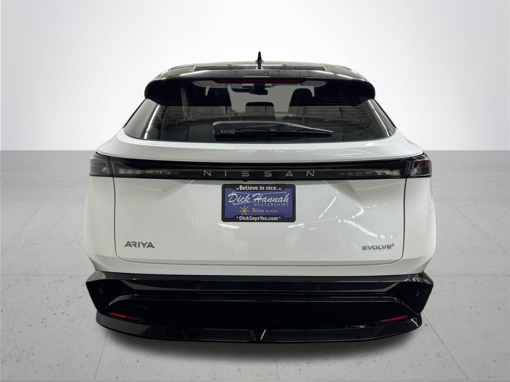 Used 2024 Nissan Ariya FWD image 5