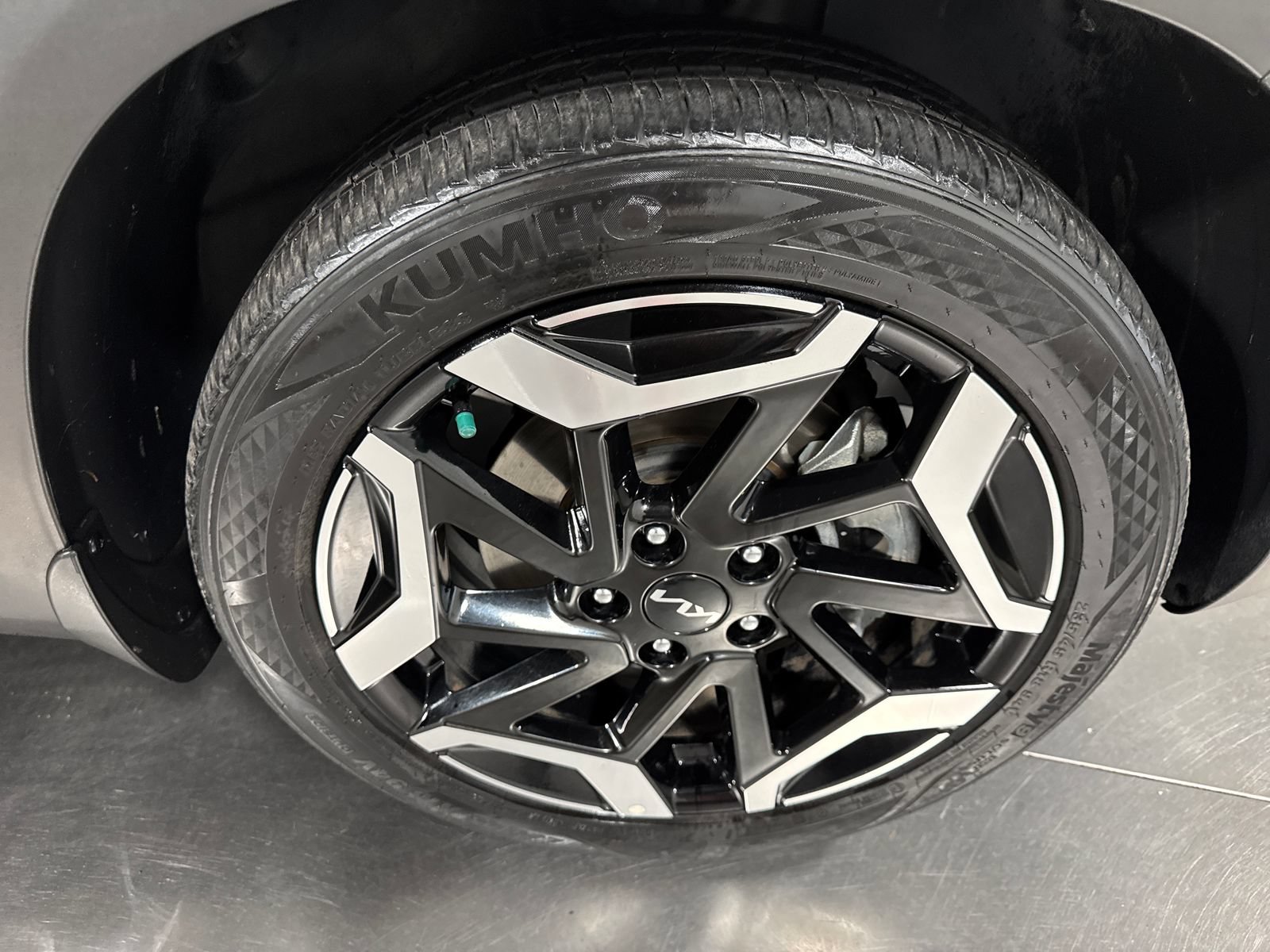 Certified 2024 Kia Seltos SX w/ SX Sunroof Package AWD/4WD image 14