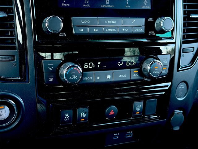 Used 2024 Nissan Titan SV w/ SV Bronze Edition Package image 27