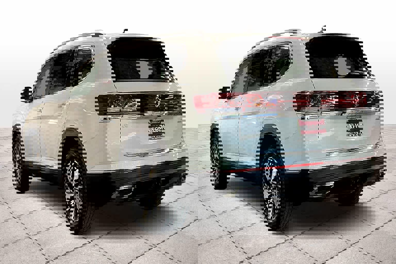 New 2025 Volkswagen Atlas SEL image 3