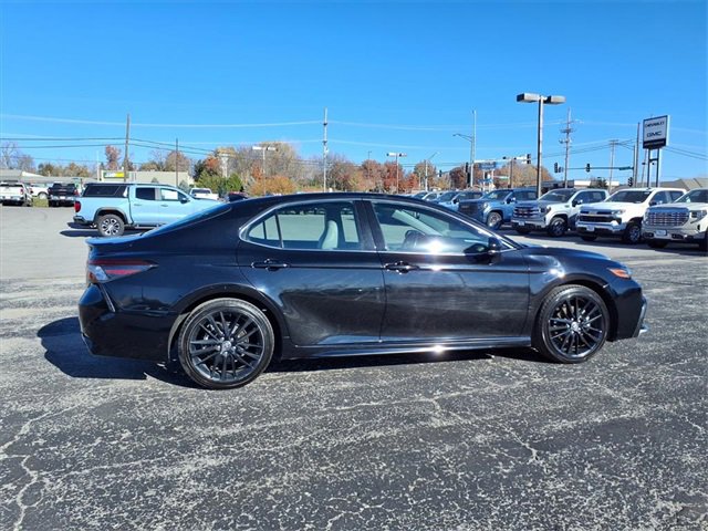 Used 2024 Toyota Camry XSE image 11