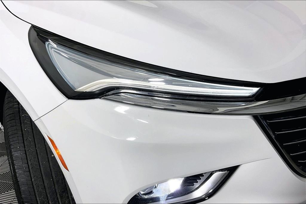 Used 2022 Buick Enclave Premium image 40
