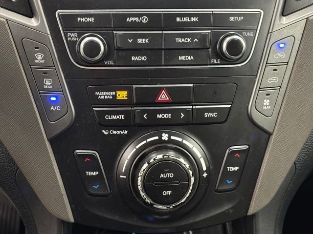 Used 2017 Hyundai Santa Fe SE FWD image 25