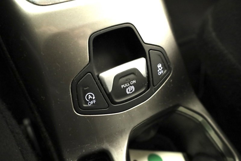 Used 2020 Jeep Renegade Limited image 25