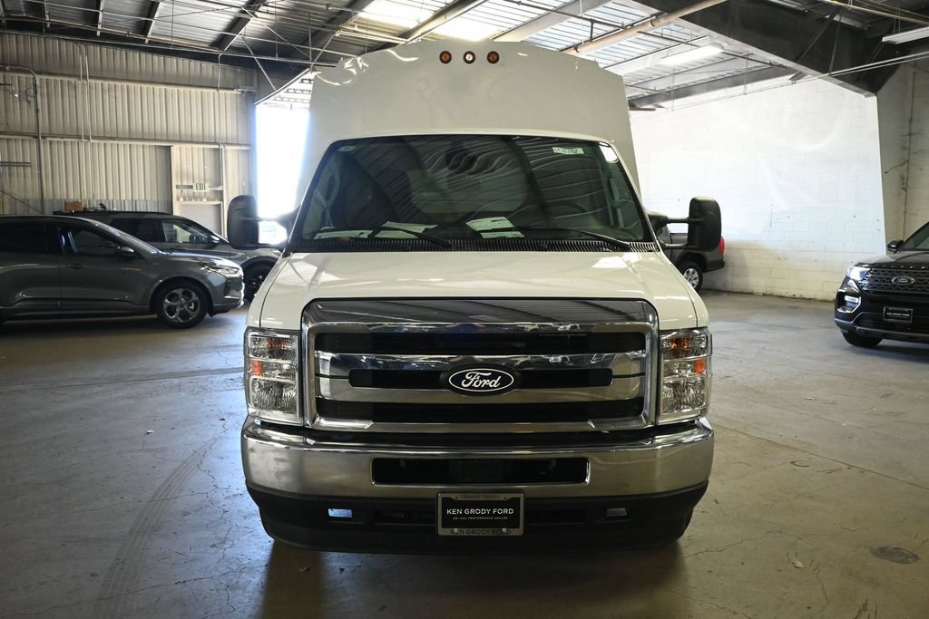 New 2026 Ford E-350 and Econoline 350 Super Duty w/ Power Equipment Group RWD image 3
