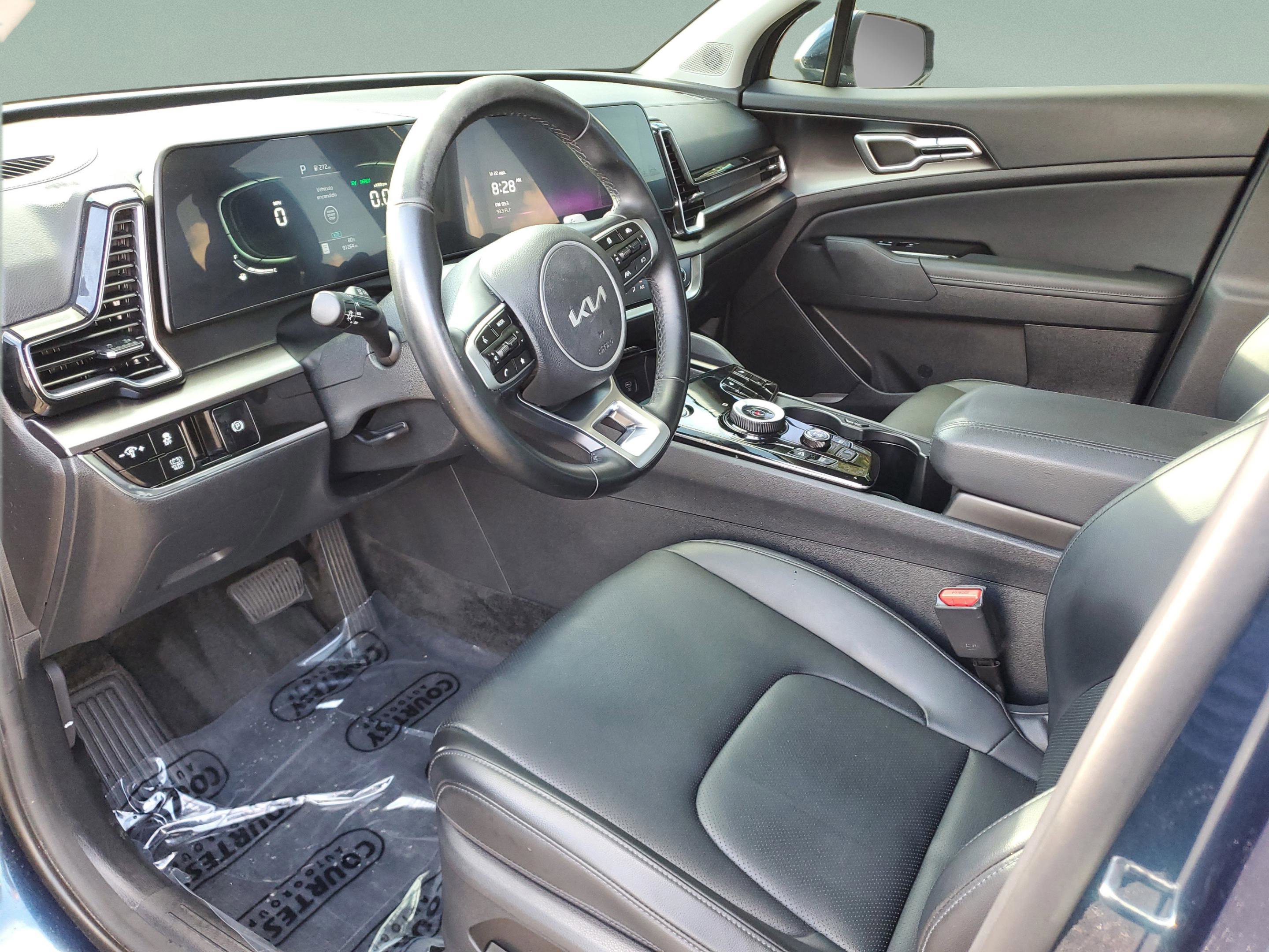 Used 2024 Kia Sportage EX image 13