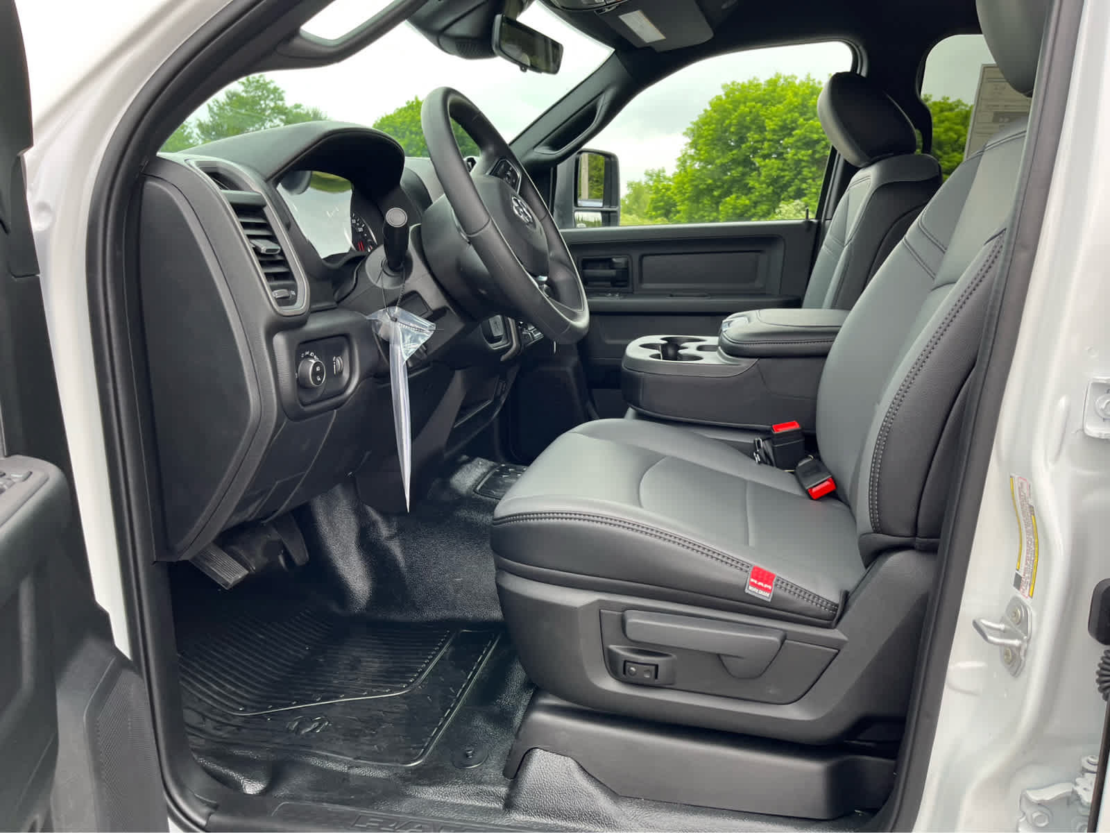New 2026 RAM 3500 Tradesman AWD/4WD image 11