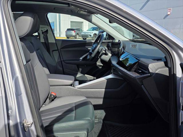 Used 2025 Audi Q5 Premium w/ Convenience Package AWD/4WD image 11