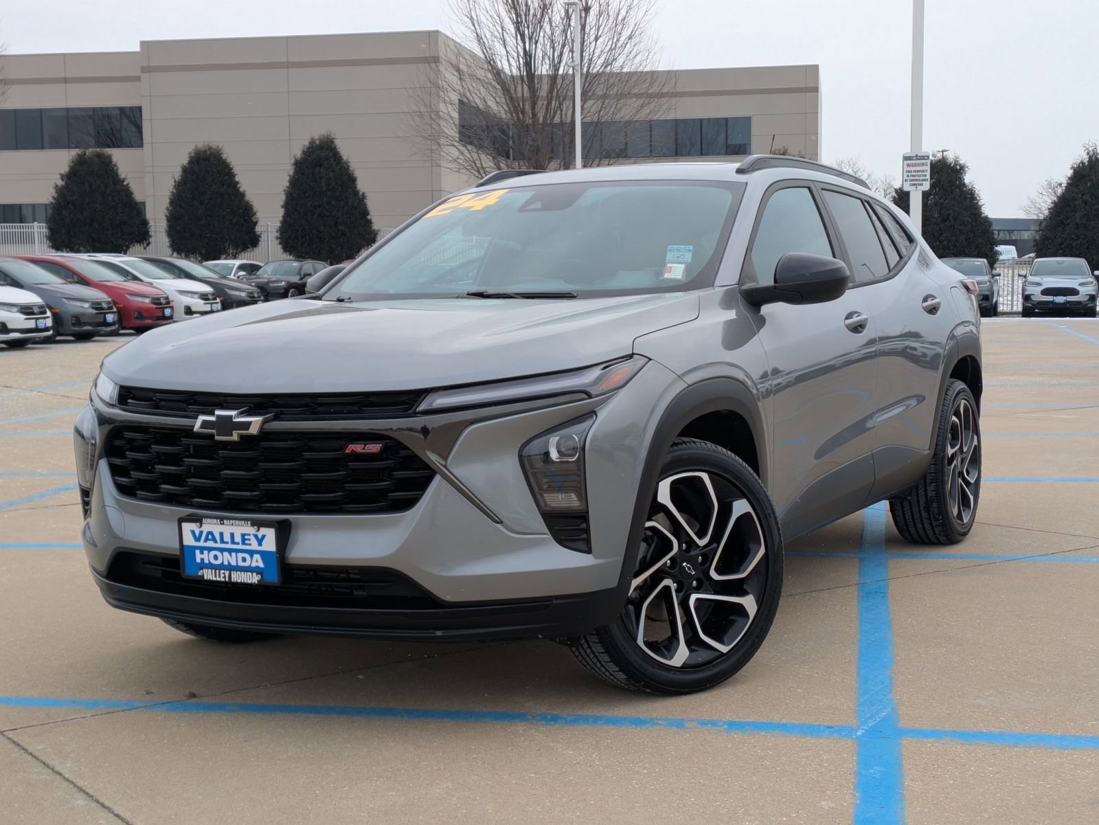 Used 2024 Chevrolet Trax RS w/ Sunroof Package image 3