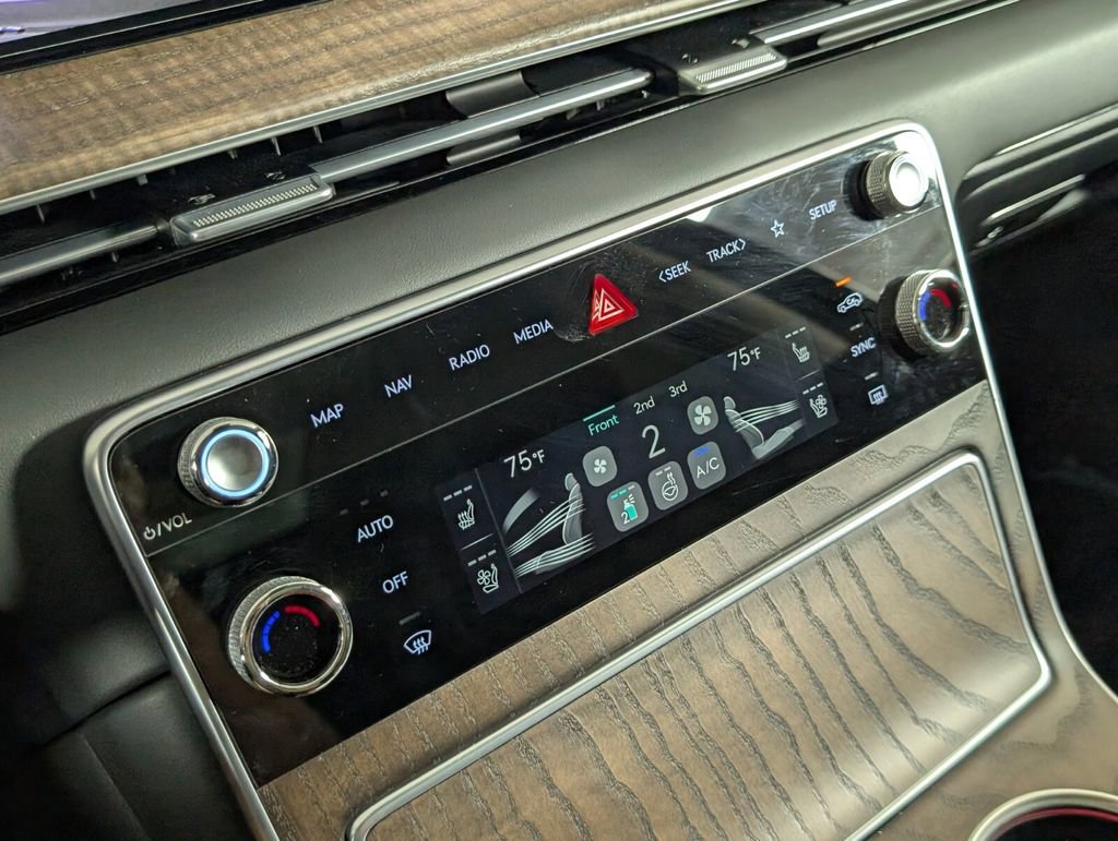 Used 2026 Genesis GV80 3.5T Prestige image 22