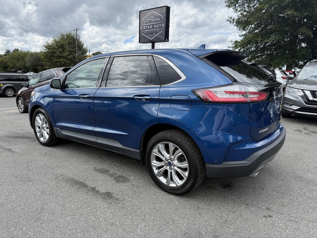 Used 2020 Ford Edge Titanium w/ Equipment Group 301A image 7