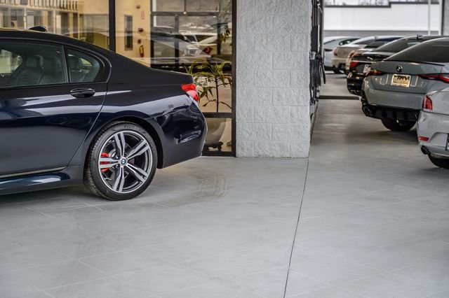 Used 2019 BMW 740i w/ Executive Package image 59