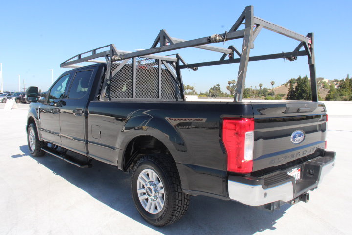 Used 2017 Ford F250 XLT w/ XLT Value Package RWD image 6