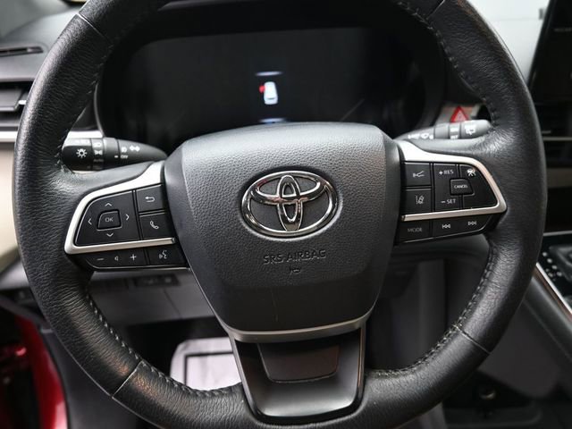 Used 2021 Toyota Sienna XLE image 38