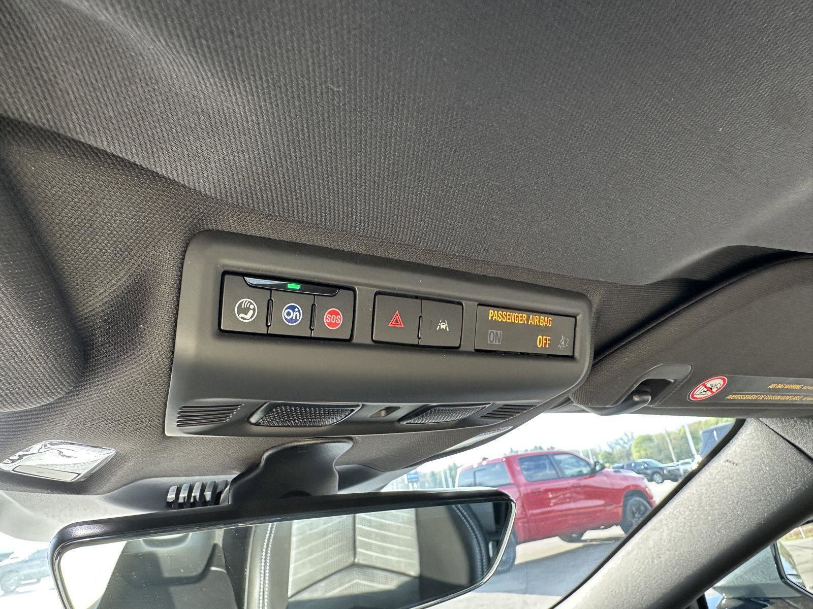 Used 2024 Chevrolet Corvette Stingray Preferred Conv w/ Battery Protection Package RWD image 29