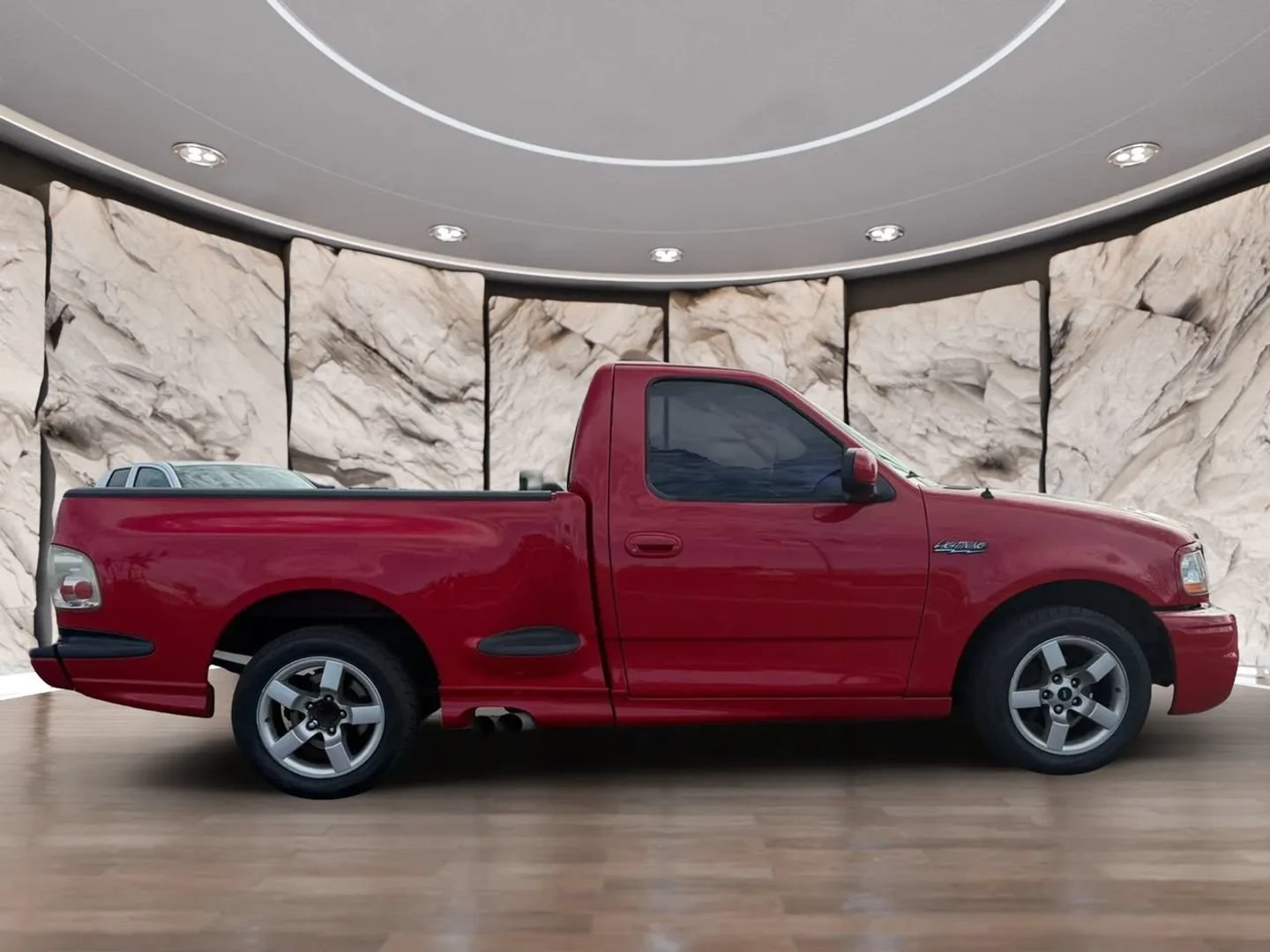 Used 2002 Ford F150 Lightning RWD image 4
