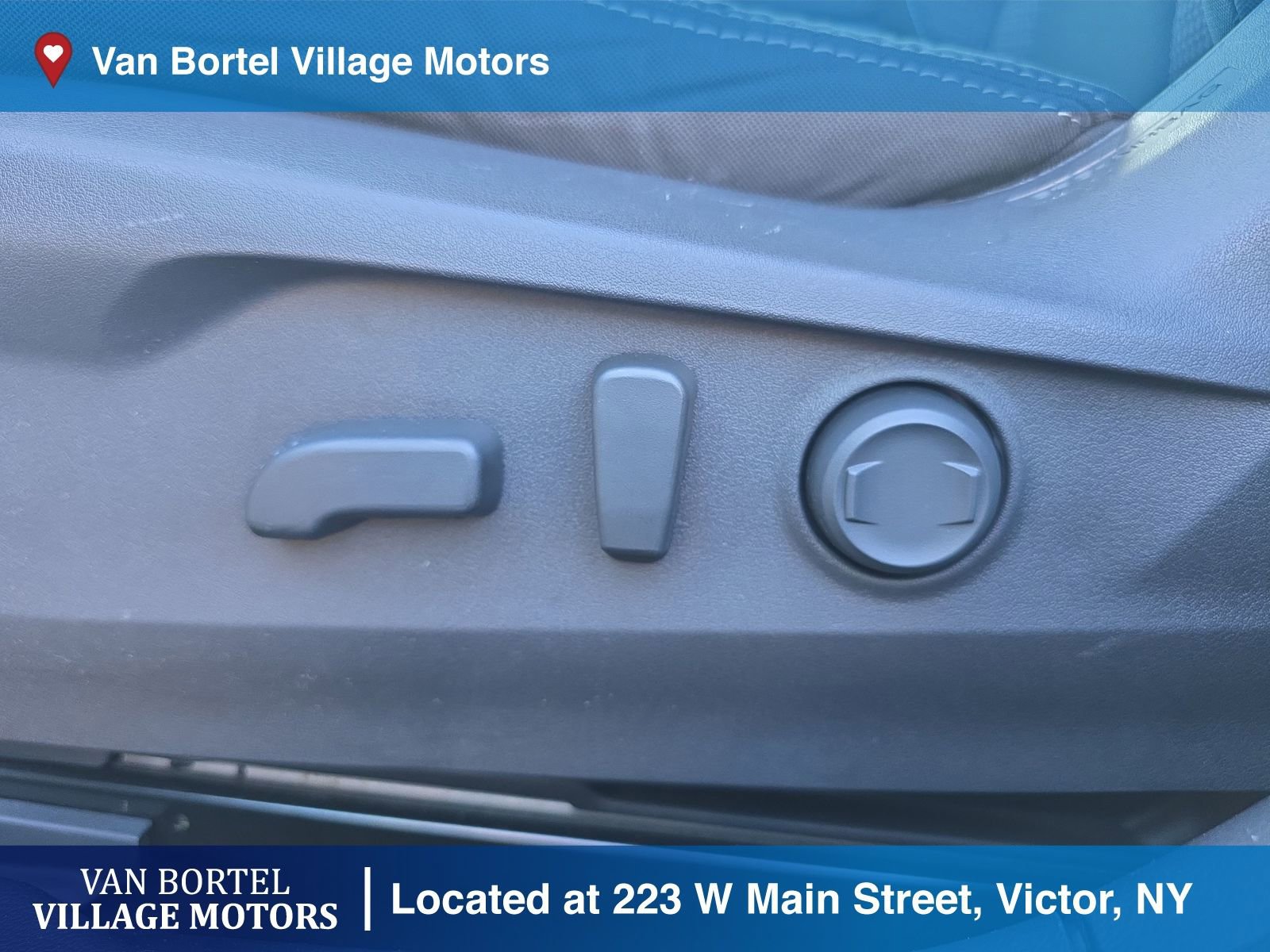 Used 2022 Subaru Outback Premium image 12
